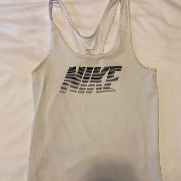 Nike athletic shirt - Picture 1 of 2